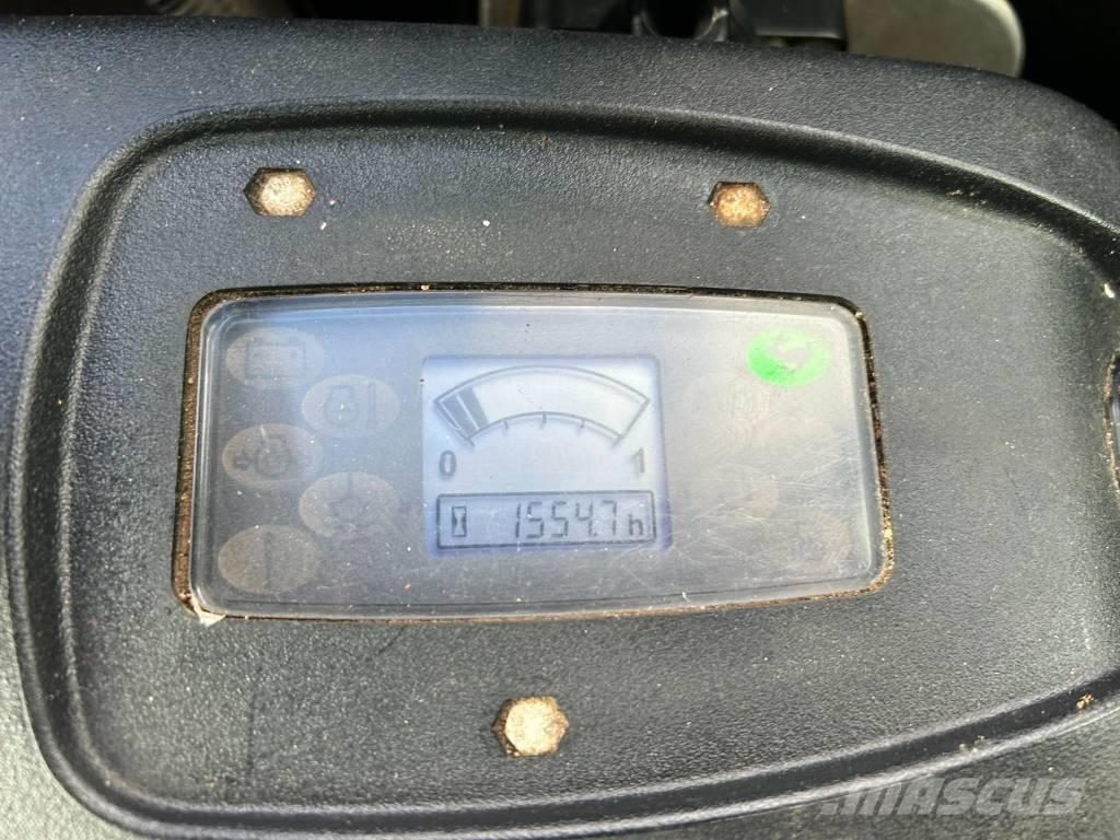 JCB 8026 CTS Mini bagri <7t