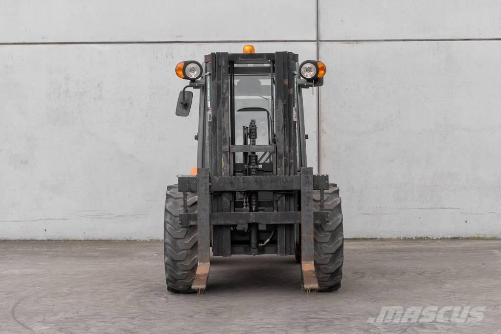 Ausa C 250 H X4 Dizelski viličarji
