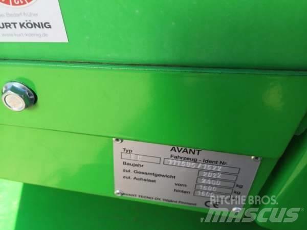 Avant E6 Skid steer mini nakladalci
