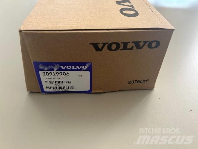 Volvo EC 700 Bagri goseničarji