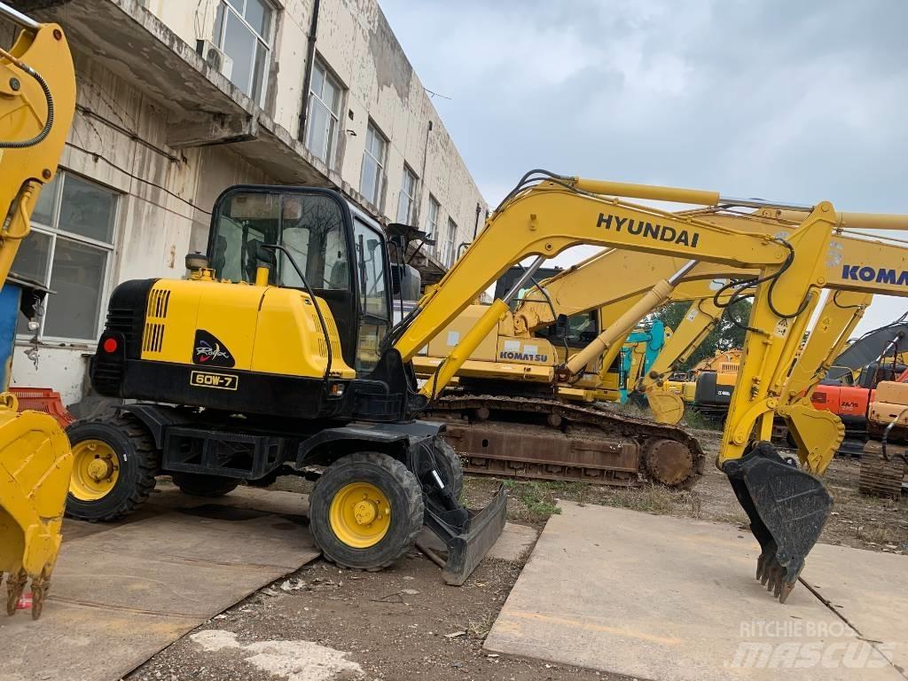 Hyundai Robex 60 W-7 Bagri na kolesih