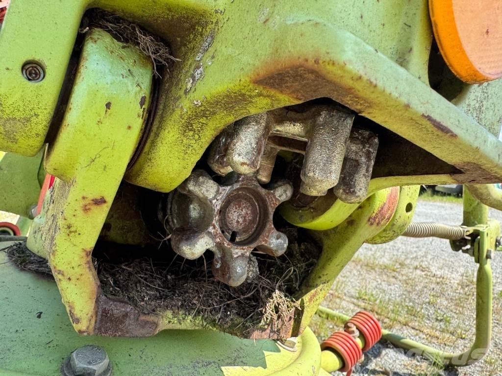 CLAAS VOLTO670 Obračalniki in zgrabljalniki