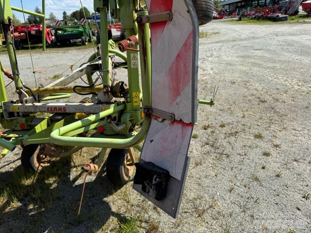 CLAAS VOLTO670 Obračalniki in zgrabljalniki