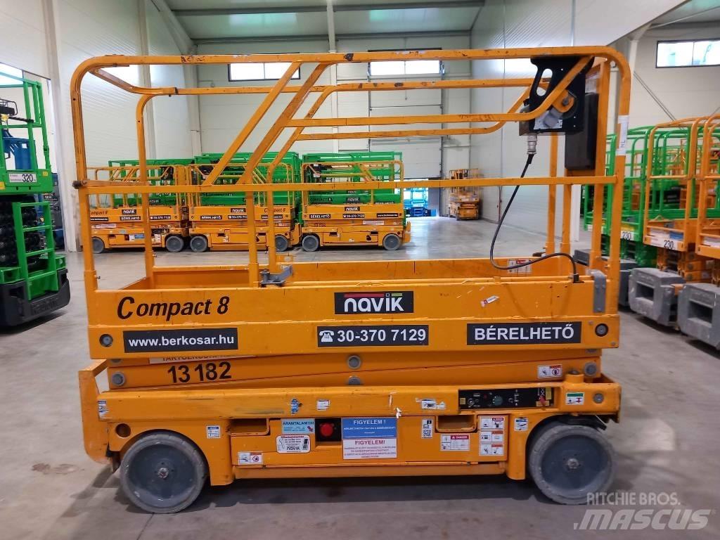 Haulotte Compact 8 Škarjaste dvižne ploščadi