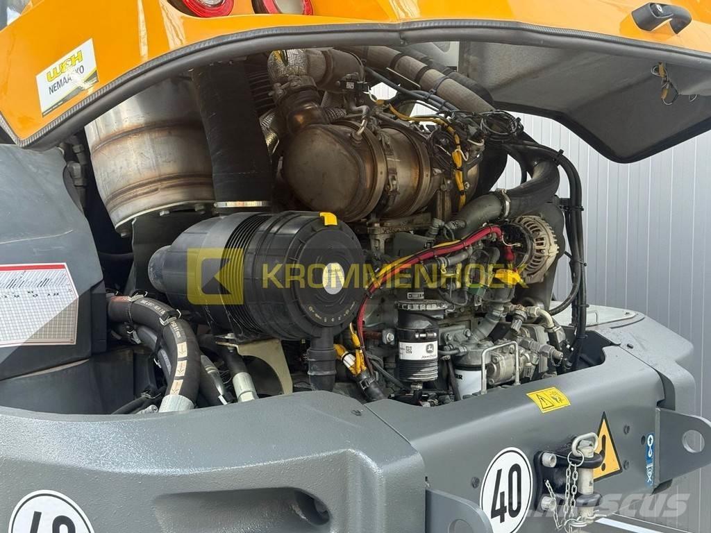 Liebherr L526 Kolesni nakladalci