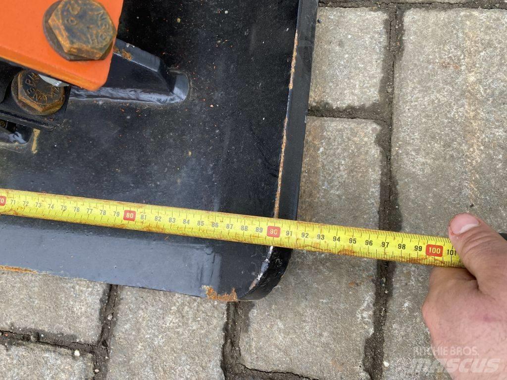  BLK TRILPLAT Vibracijski nabijalci pilotov