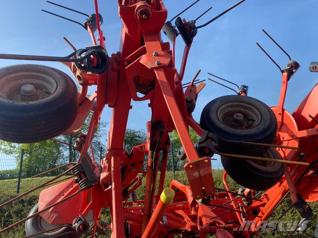 Kuhn GF8702T GII Obračalniki in zgrabljalniki