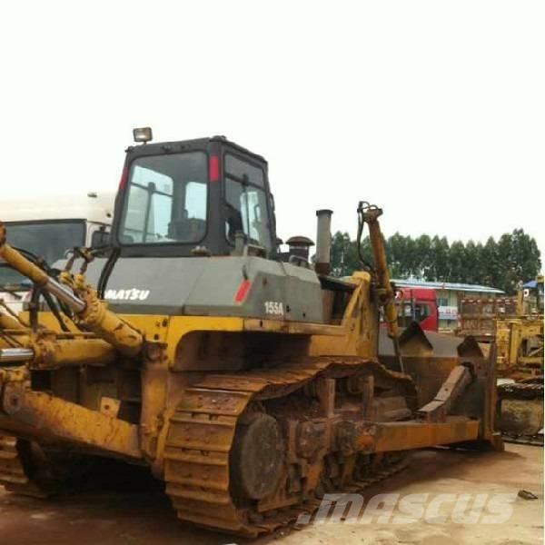 Komatsu d155a-3 Buldožerji goseničarji