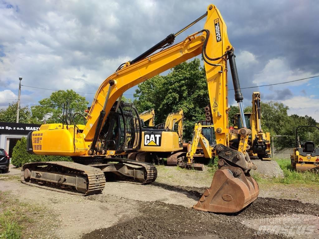 JCB JS 240 LC Bagri goseničarji