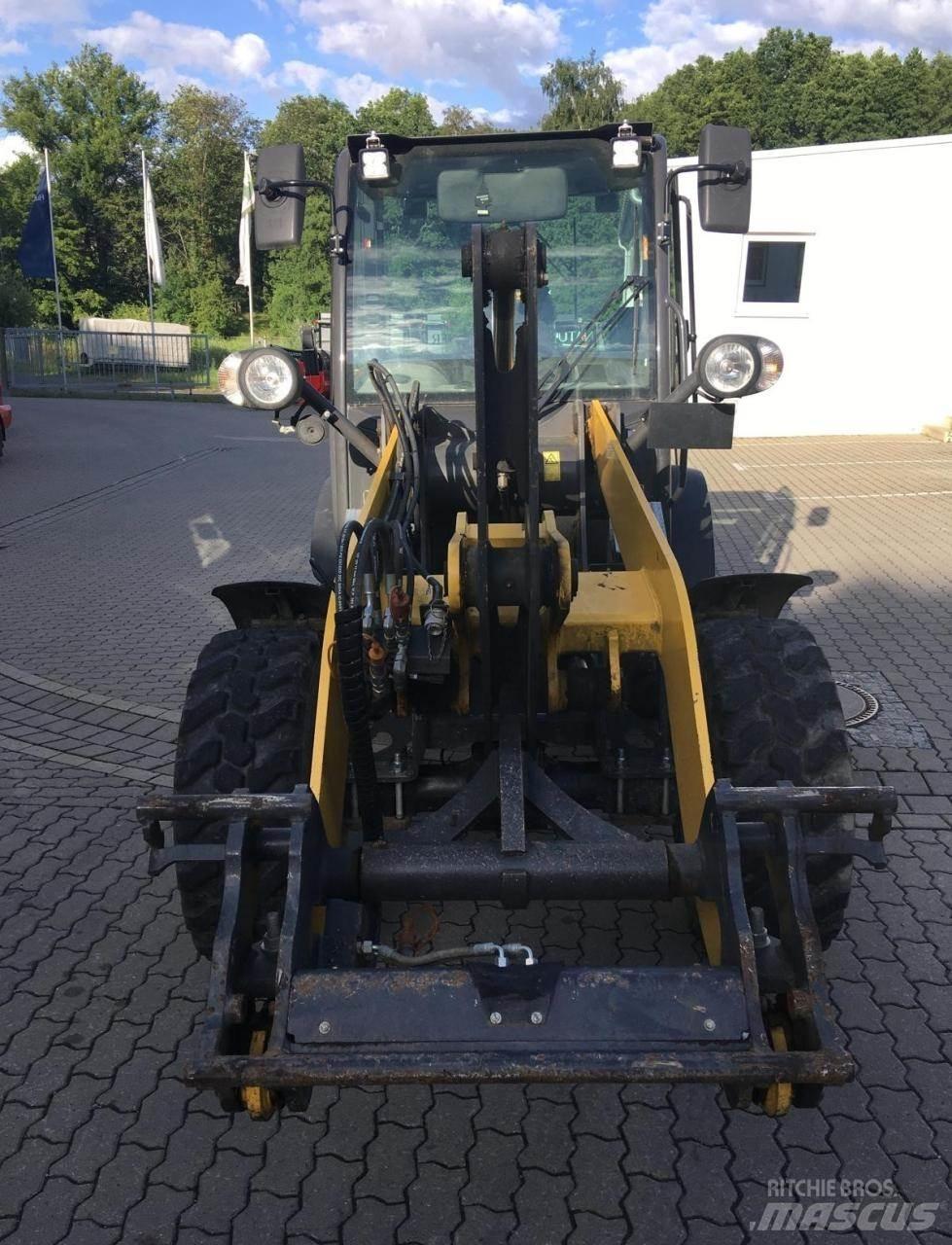 New Holland W50c Kolesni nakladalci