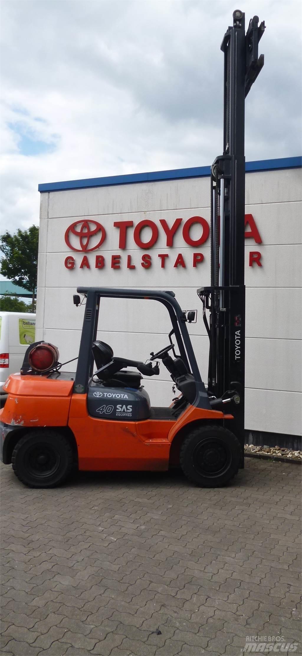 Toyota 02-7FG35 Plinski viličarji