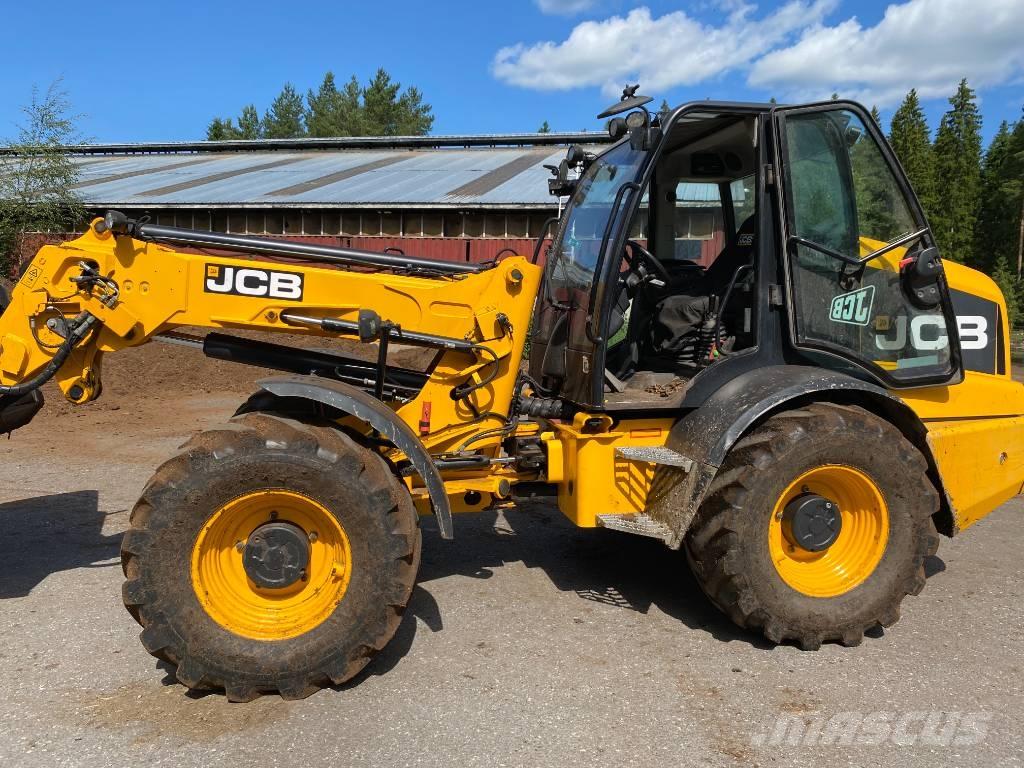 JCB TM320S Kmetijski teleskopski nakladalci