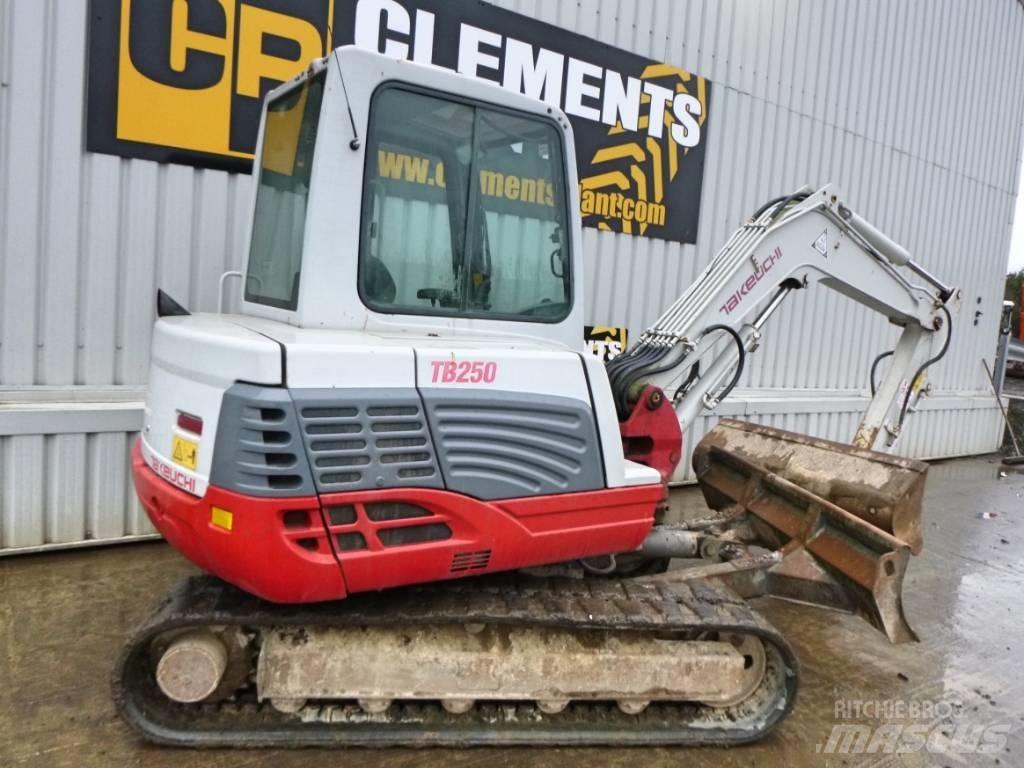 Takeuchi TB250 Mini bagri <7t