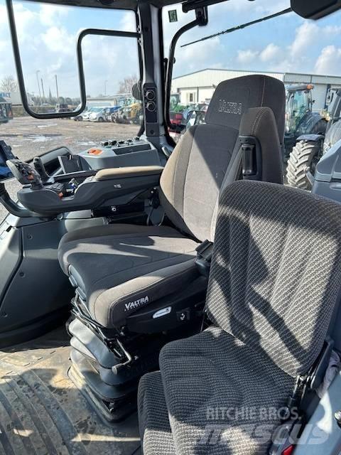 Valtra T 235 D Traktorji