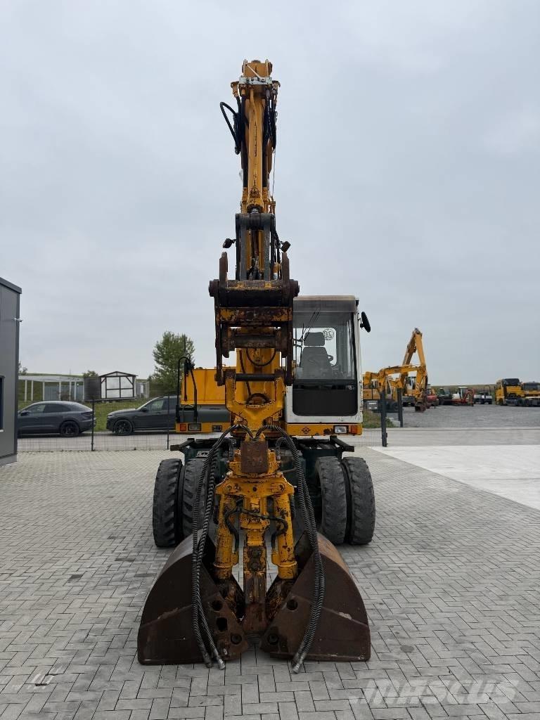 Liebherr A 312 Bagri na kolesih