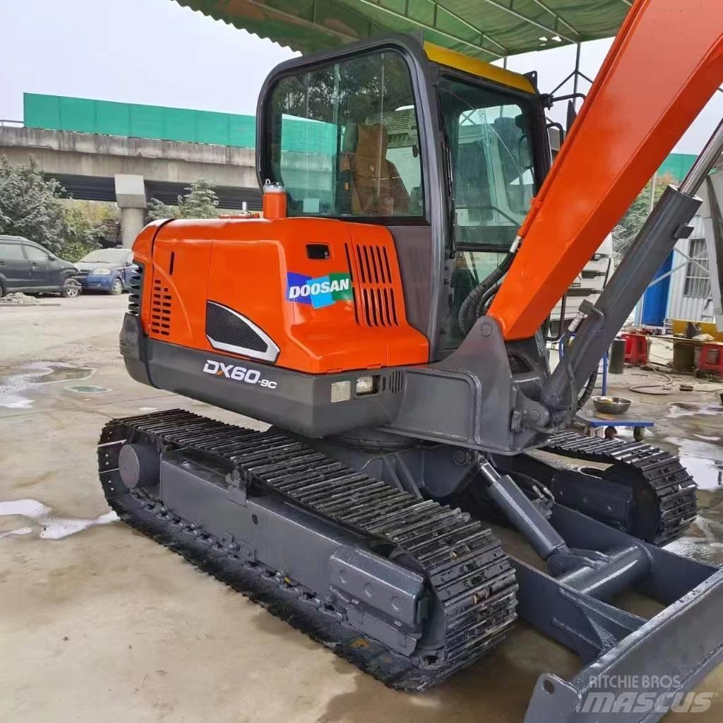 Doosan DX 60-9 C Bagri goseničarji