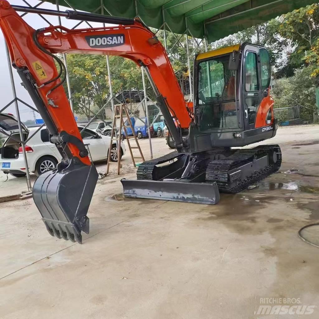 Doosan DX 60-9 C Bagri goseničarji