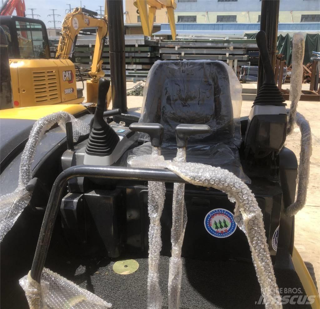 Komatsu PC 50 Mini bagri <7t