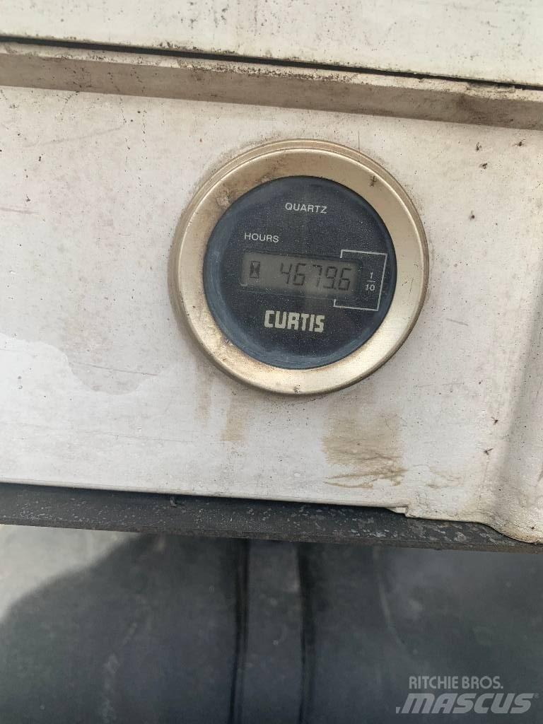 Nissan Cabstar Avtokošare