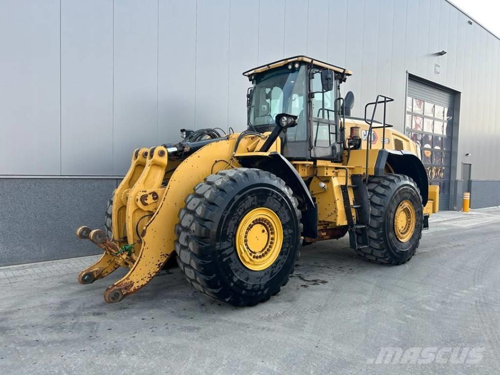 CAT 980 Kolesni nakladalci