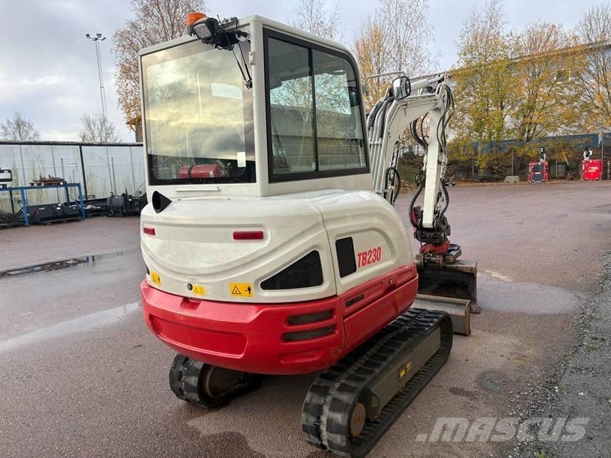 Takeuchi TB 216 Mini bagri <7t