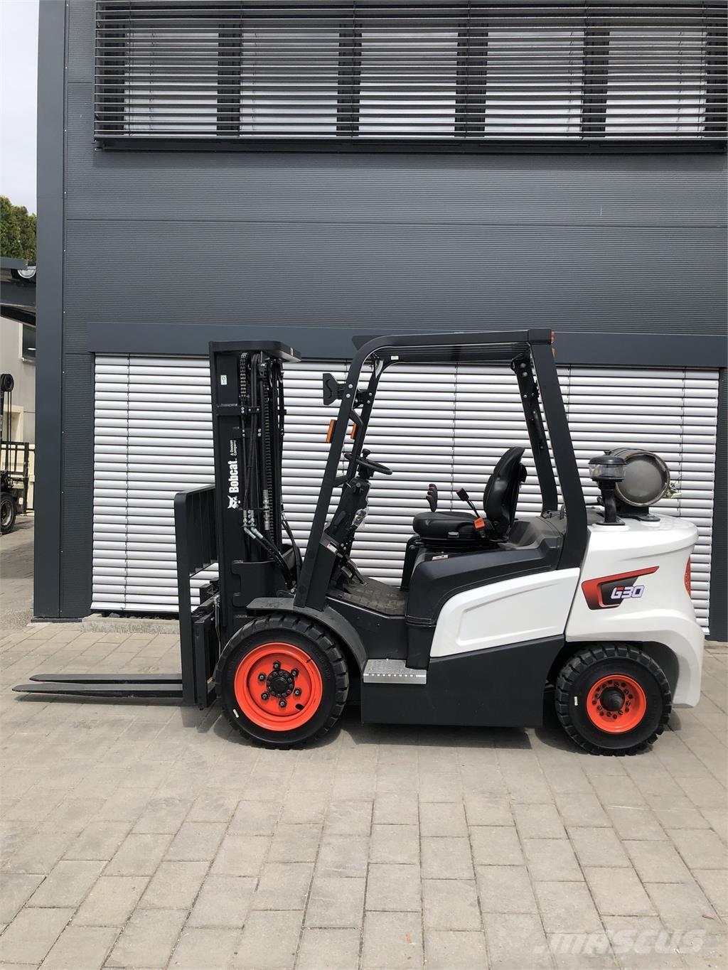 Bobcat G30 NXP Plinski viličarji