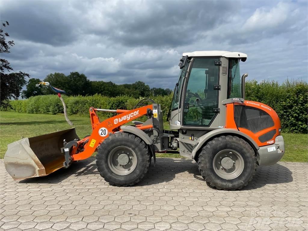 Atlas AR420 Kolesni nakladalci