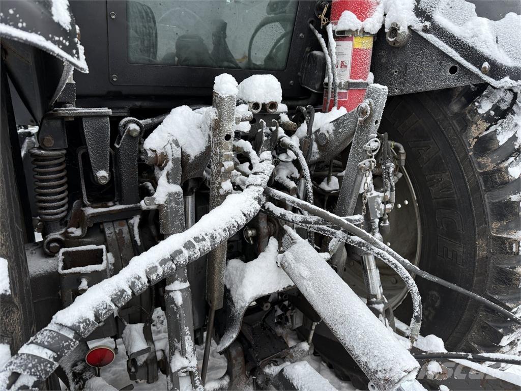 Valtra T191 Traktorji