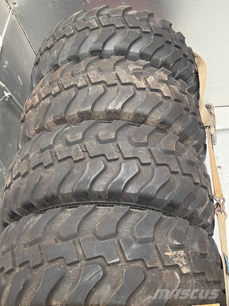 Bobcat L 85 Kolesni nakladalci