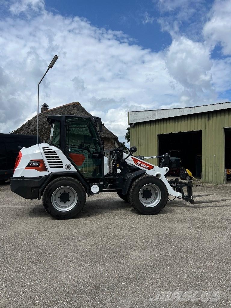 Bobcat L 85 Kolesni nakladalci