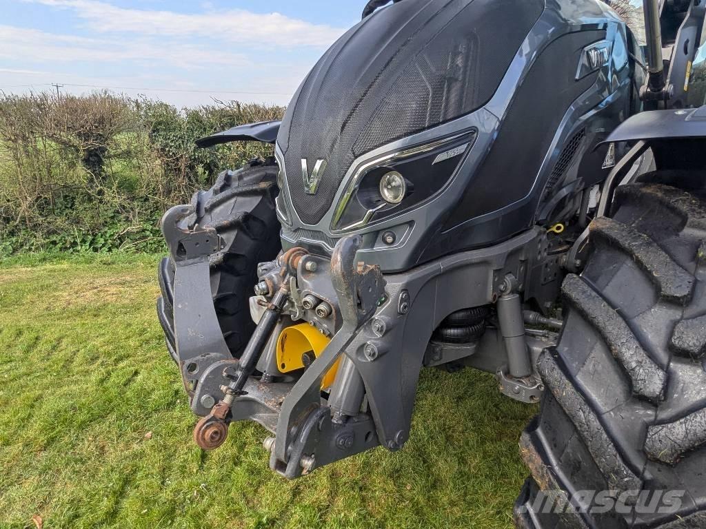 Valtra T 254 Traktorji