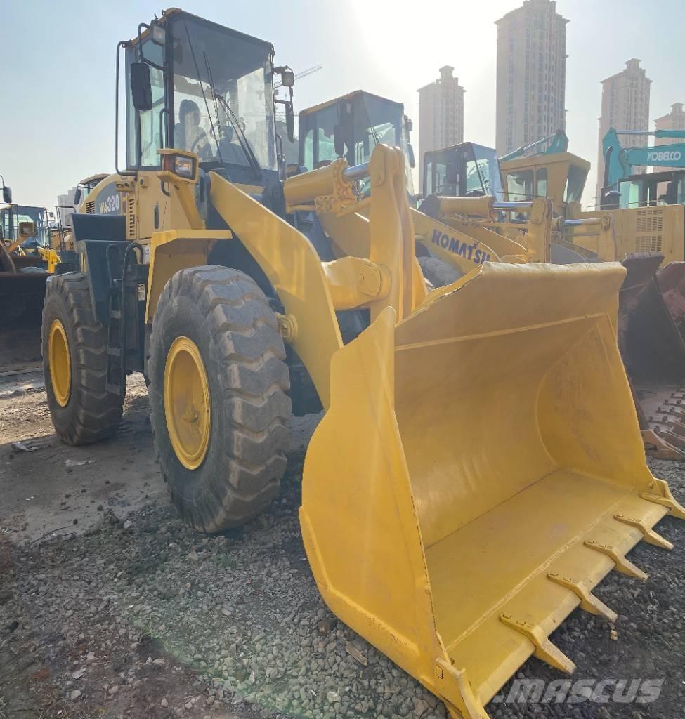 Komatsu WA 320-5 Kolesni nakladalci