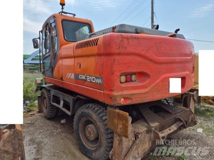 Doosan DX210WA Bagri na kolesih