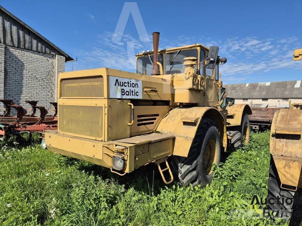 Kirovets K 701 Traktorji
