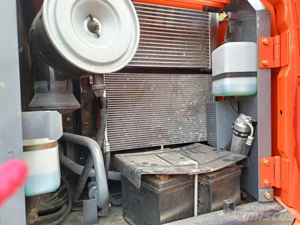 Hitachi ZX 120-6 Mini bagri <7t