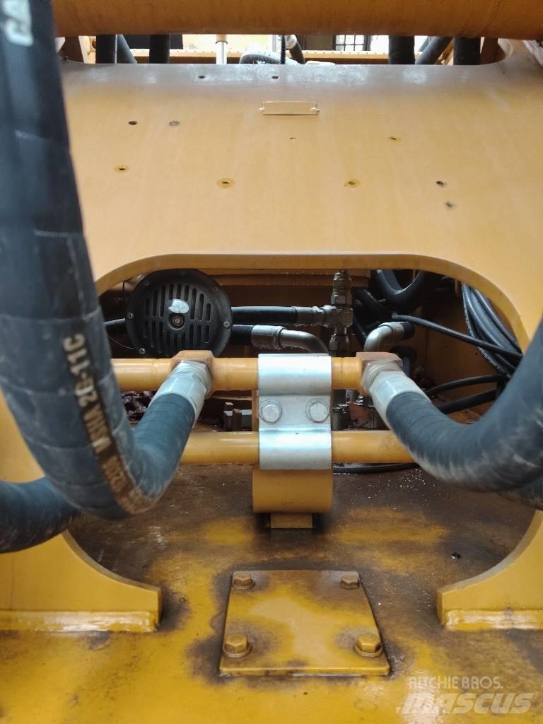 CAT 336 D Bagri goseničarji