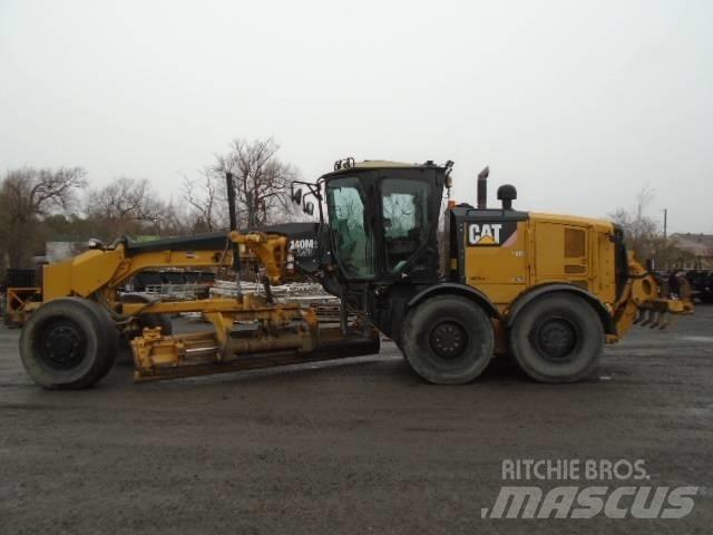 CAT 140 M 2 AWD Grederji