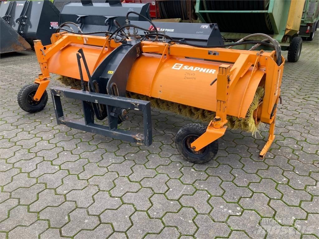 Saphir SKM 30 Cestni pometači