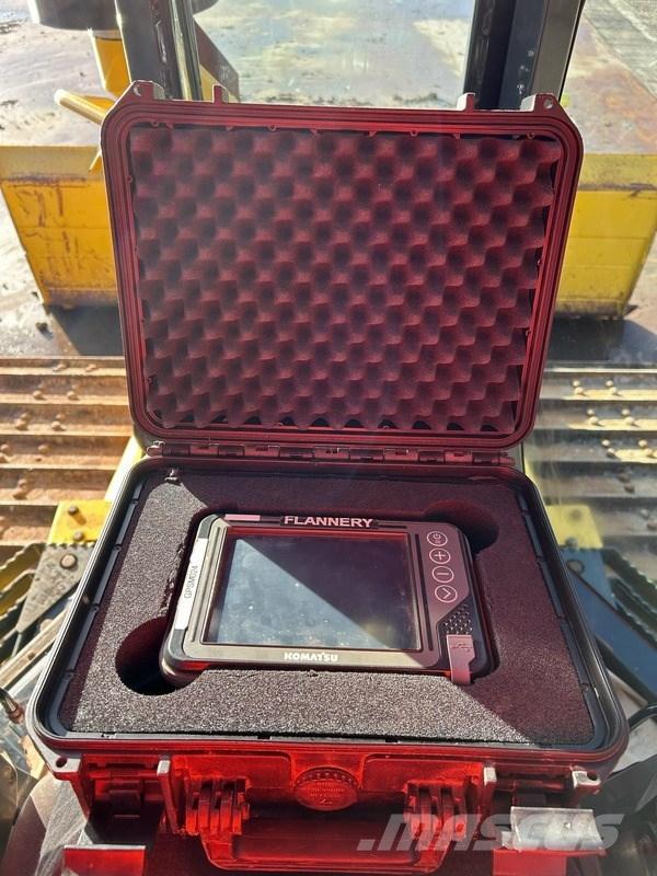 Komatsu D 61 PXi-24 Buldožerji goseničarji