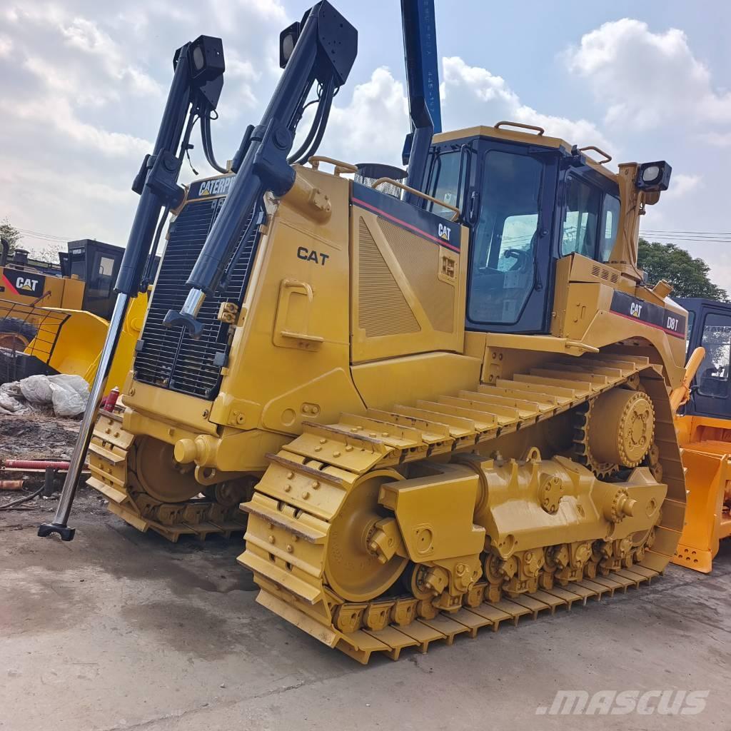 CAT D 8 T Buldožerji goseničarji
