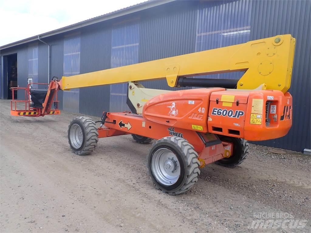 JLG E600JP Zglobne dvižne ploščadi