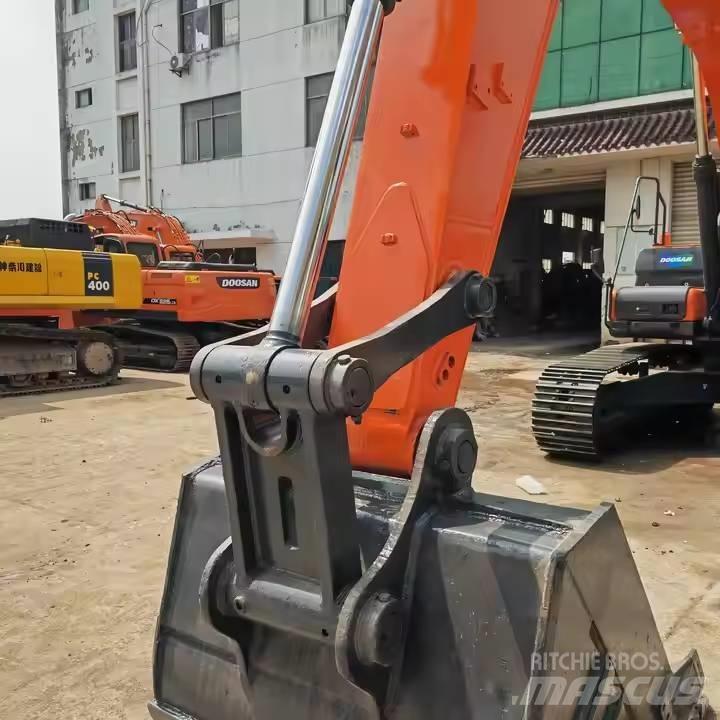 Doosan DX340LC-9C Bagri goseničarji