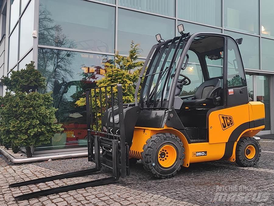 JCB TLT25D Dizelski viličarji