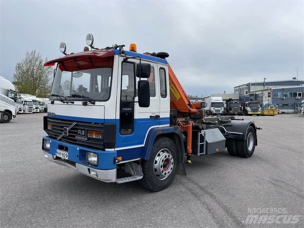 Volvo FL616 4x2 Tovornjaki z žerjavom