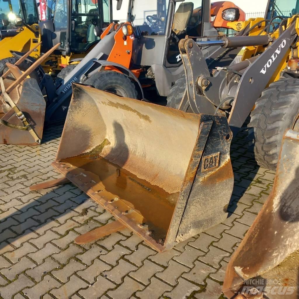 Volvo L 28 F Kolesni nakladalci