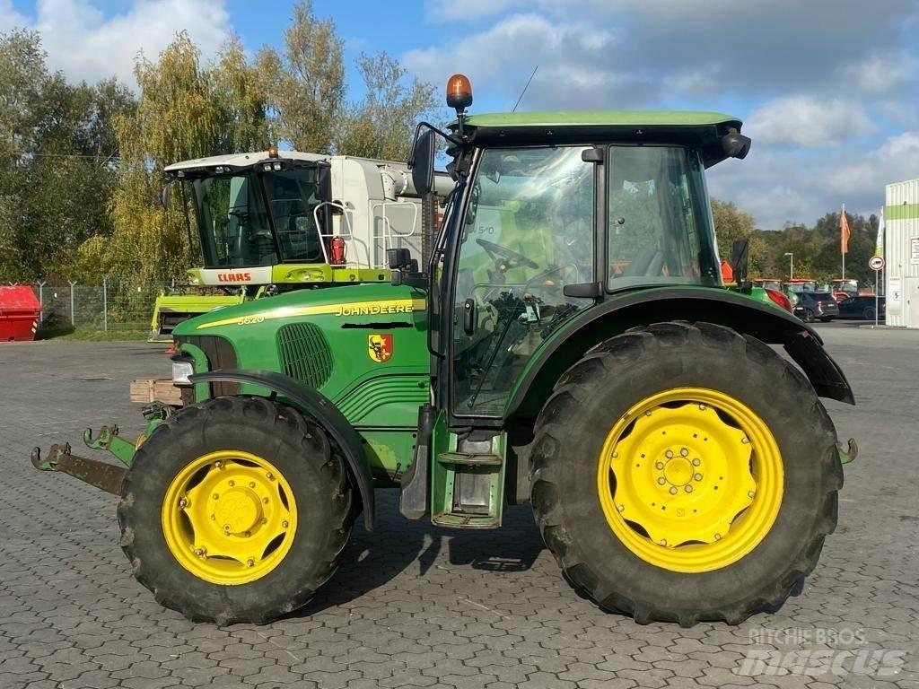 John Deere 5620 Traktorji