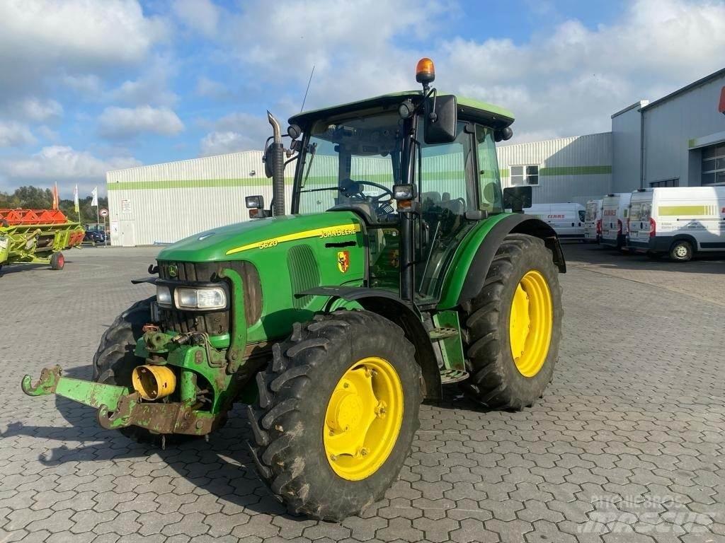 John Deere 5620 Traktorji