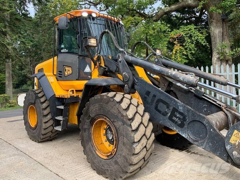 JCB 437 HT Kolesni nakladalci