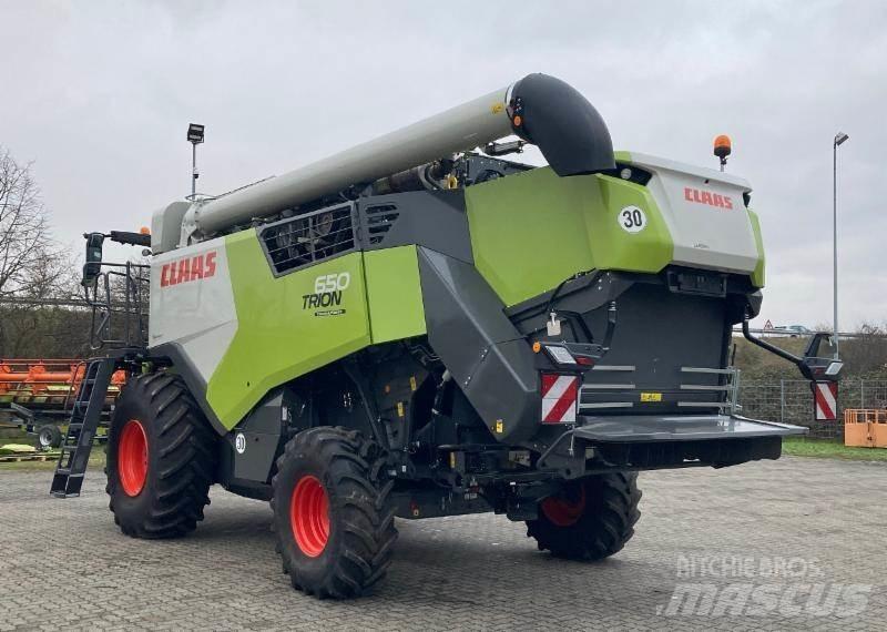 CLAAS TRION 650 Kombajni