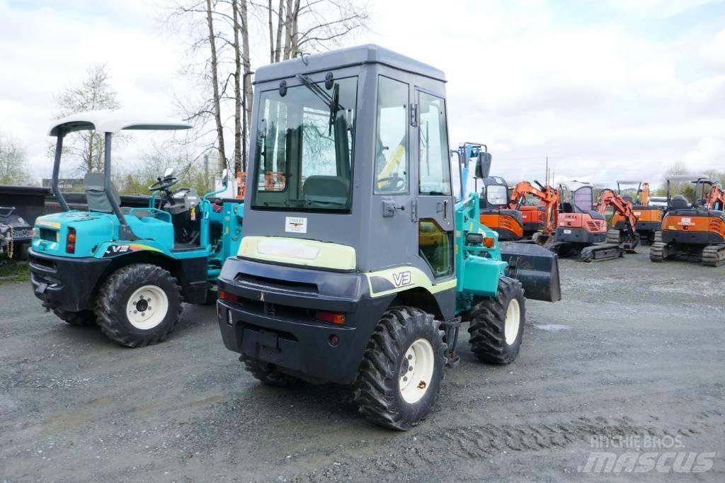 Yanmar V3-5B Kolesni nakladalci